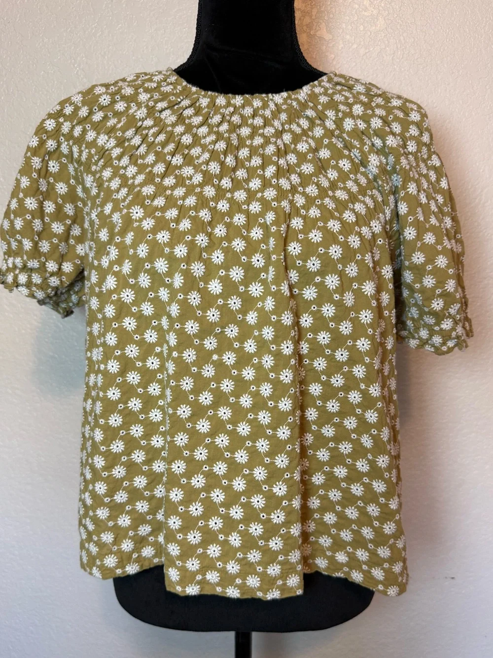 Madewell Daisy Embroidered Puff Sleeve Peasant Top Olive Green Size Medium